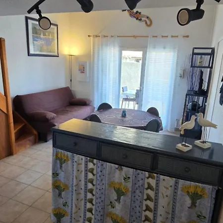 Lavandines I Joli T3 Mitoyenne Piscine Proche Rochelongue Cap D'agde アパート *